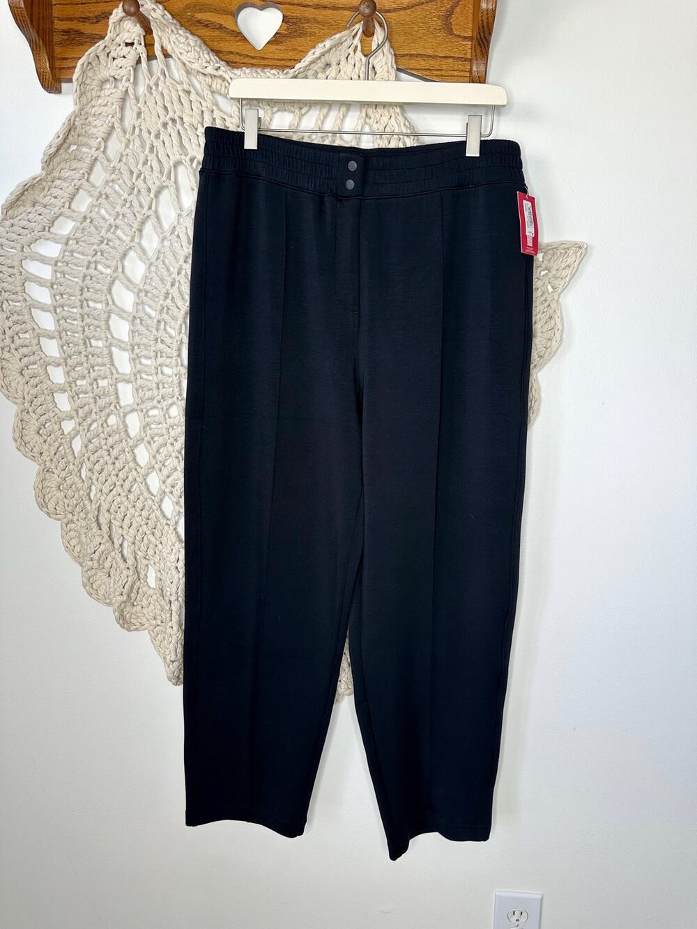 NEW Spanx Brushed Air Essentials Slim Straight Pant Size XL In Very Black